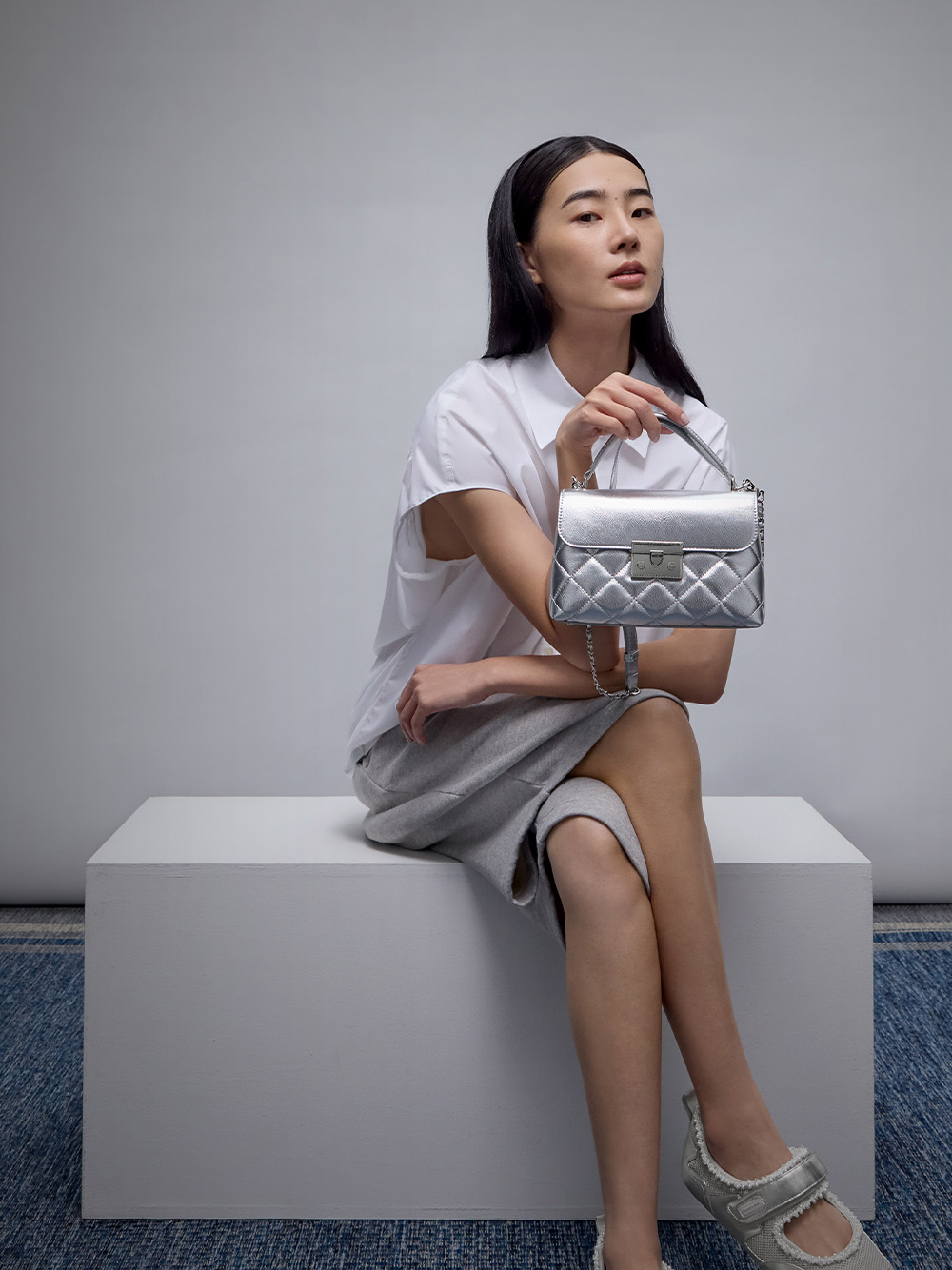 Women’s Alva quilted top handle bag in silver - CHARLES & KEITH