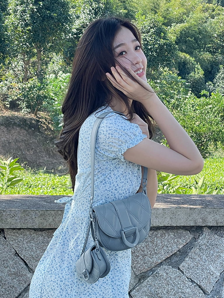 – CHARLES & KEITH