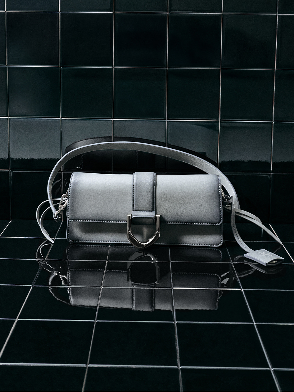 SHOULDER BAGS