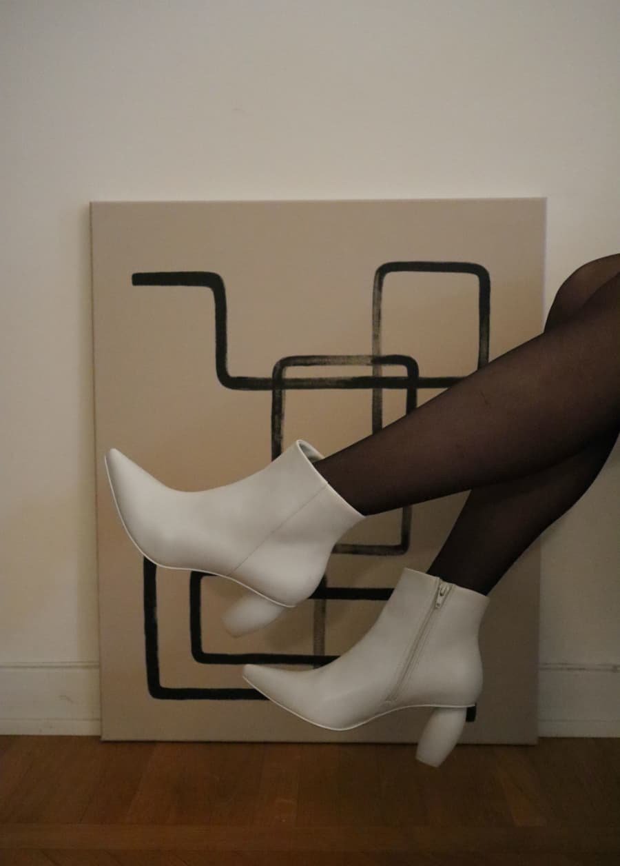 Women’s sculptural heel ankle boots in chalk – CHARLES & KEITH