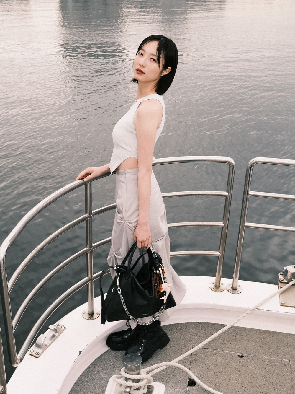 Women’s Delfina chain tote bag, as seen on Saki Soto - CHARLES & KEITH