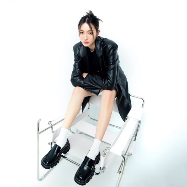 ☆CHARLES&KEITH★Perline Chunky Penny Loafers /送料込 In Demand: The Perline Loafers | Fall 2021 | CHARLES & KEITH UK