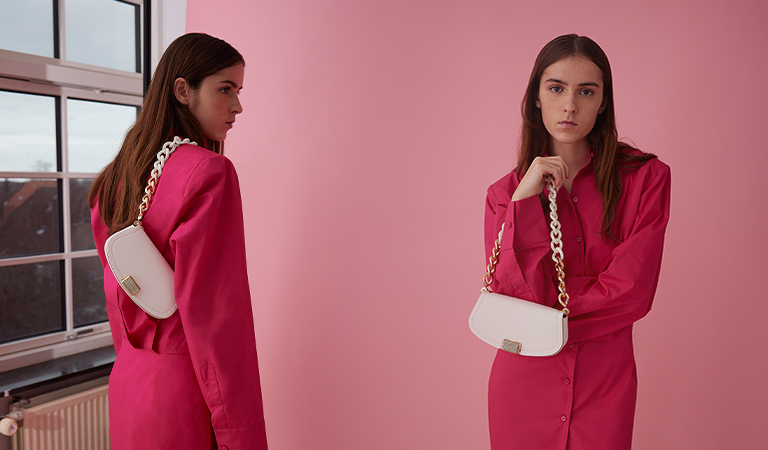 Women’s Sonnet Two-Tone Chain Handle Shoulder Bag in white – CHARLES & KEITH