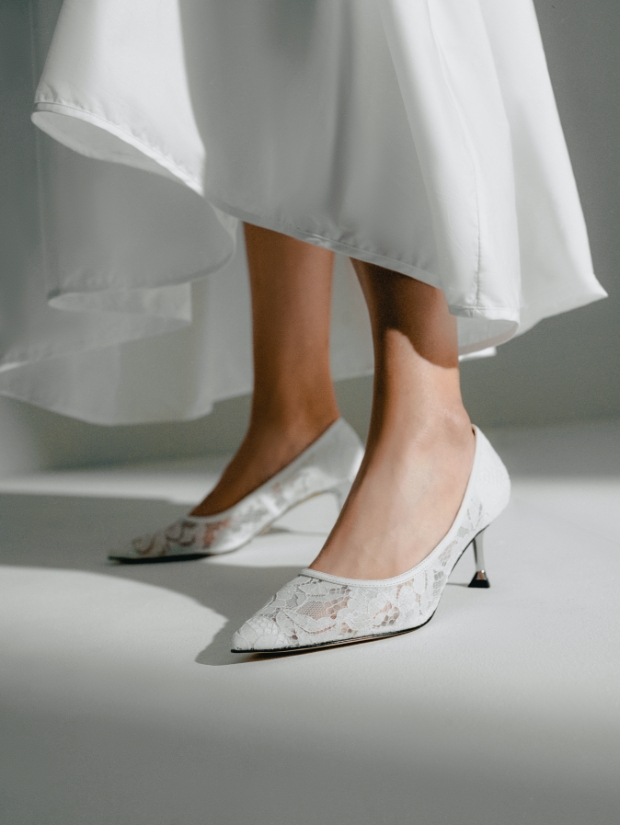 Lace sculptural heel pumps in white - CHARLES & KEITH