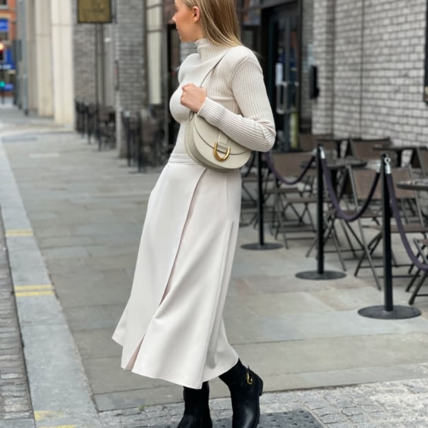 - CHARLES & KEITH