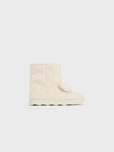 - CHARLES & KEITH