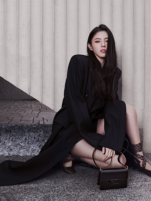  - - CHARLES & KEITH