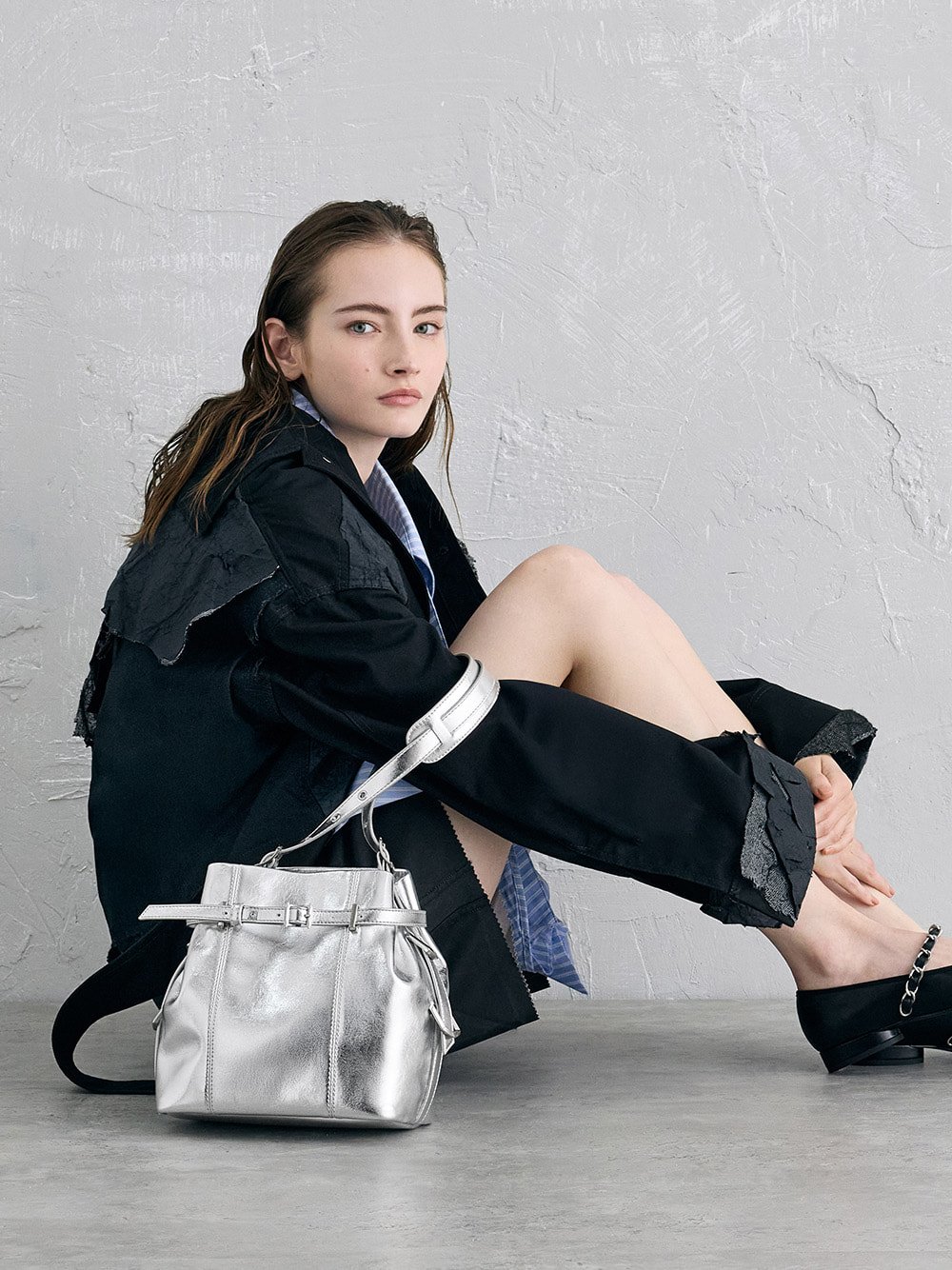 Women’s Bryna Metallic Belted Bucket Bag in silver - CHARLES & KEITH