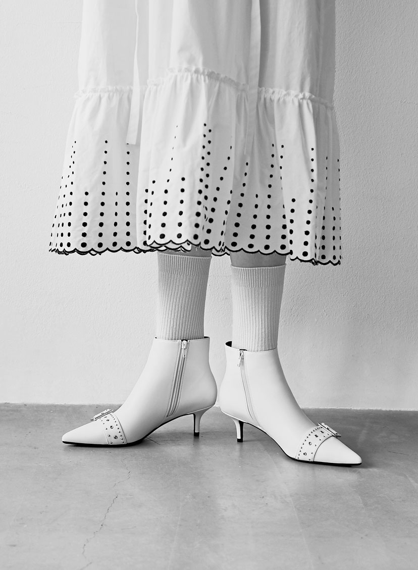 Women’s studded ankle boots (close up) – CHARLES & KEITH
