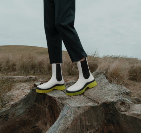 Women’s clear sole Chelsea boots in white (close up) - CHARLES & KEITH