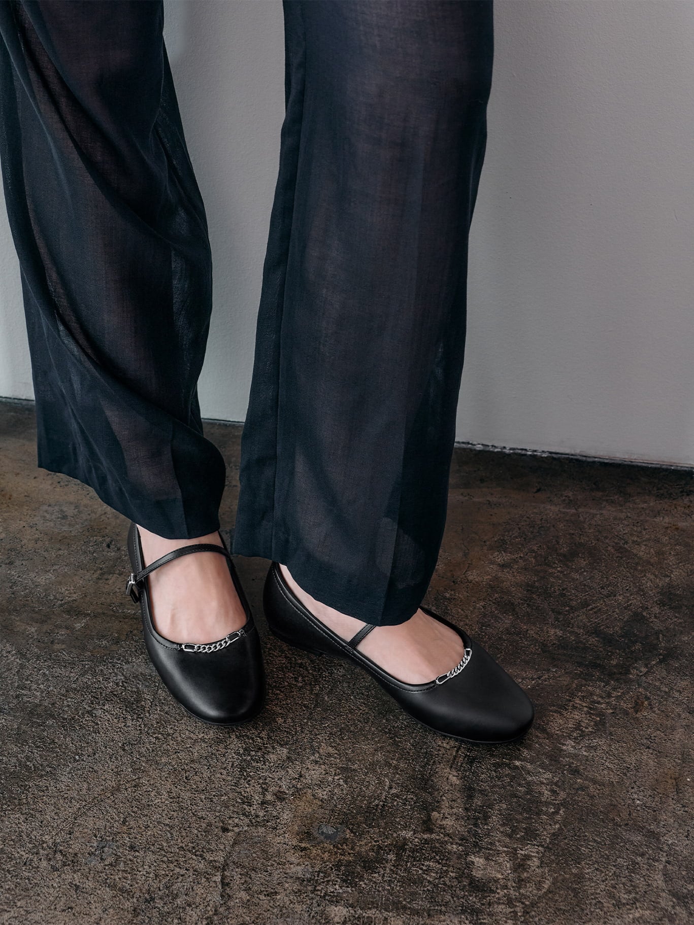 Black Shila Chain Mary Jane Pumps - CHARLES & KEITH