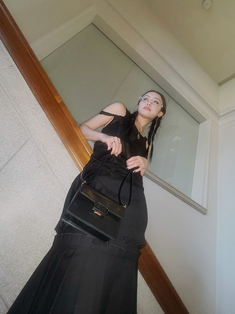  - - CHARLES & KEITH