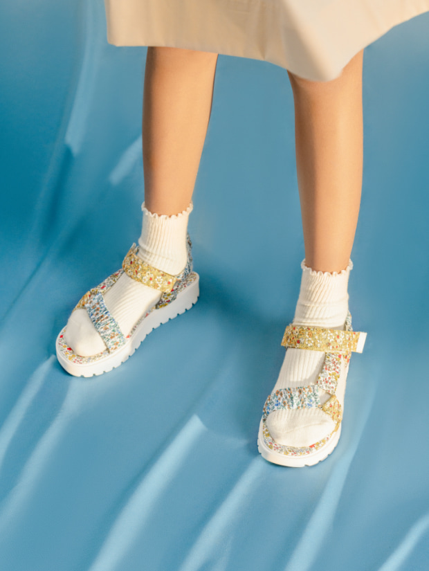 Girls’ printed satin sports sandals - CHARLES & KEITH