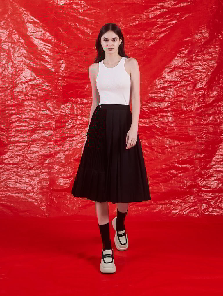 Women’s Leni canvas platform loafers (on model)   - CHARLES & KEITH