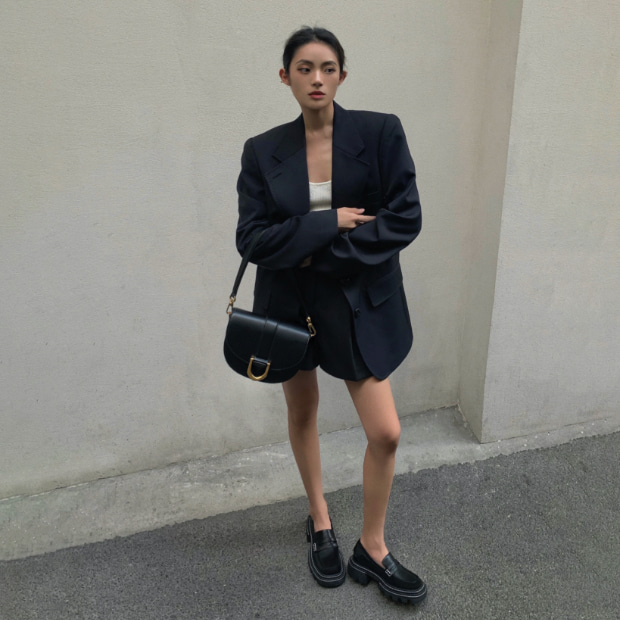 Women’s Perline chunky loafers and Gabine saddle bag in black, as seen on Michella Choi - CHARLES & KEITH