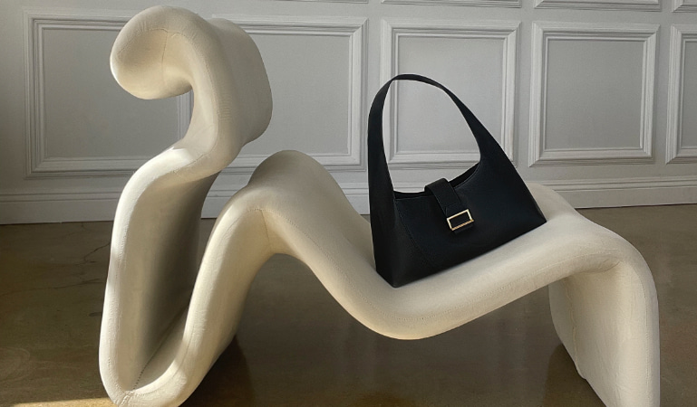 Women’s leather hobo bag in black - CHARLES & KEITH