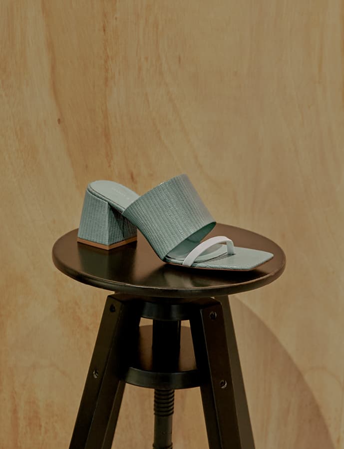 Women’s snake print block heel mules in green (close up) – CHARLES & KEITH
