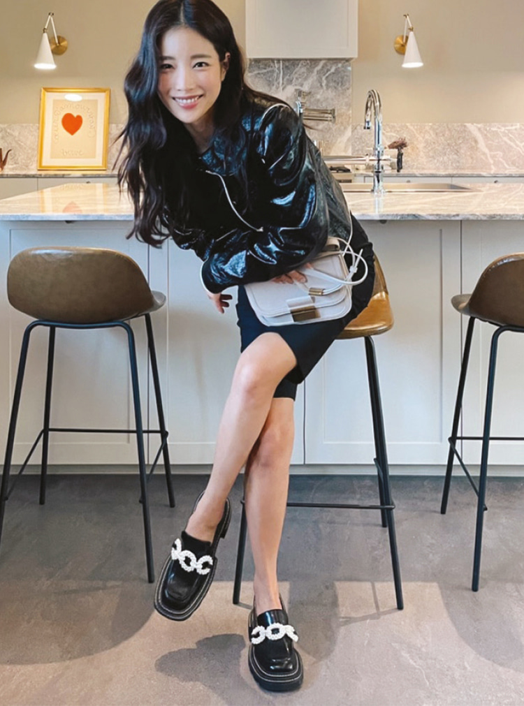 Women’s Perline beaded platform loafers and Charlot crossbody bag, as seen on Ki Eun Se - CHARLES & KEITH