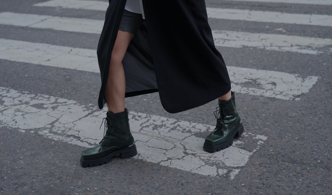 Lace-up platform calf boots in dark green – CHARLES & KEITH