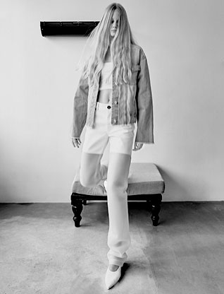 CHARLES & KEITH