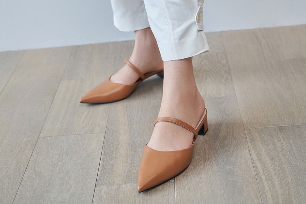 Pointed Toe Mules, Brown