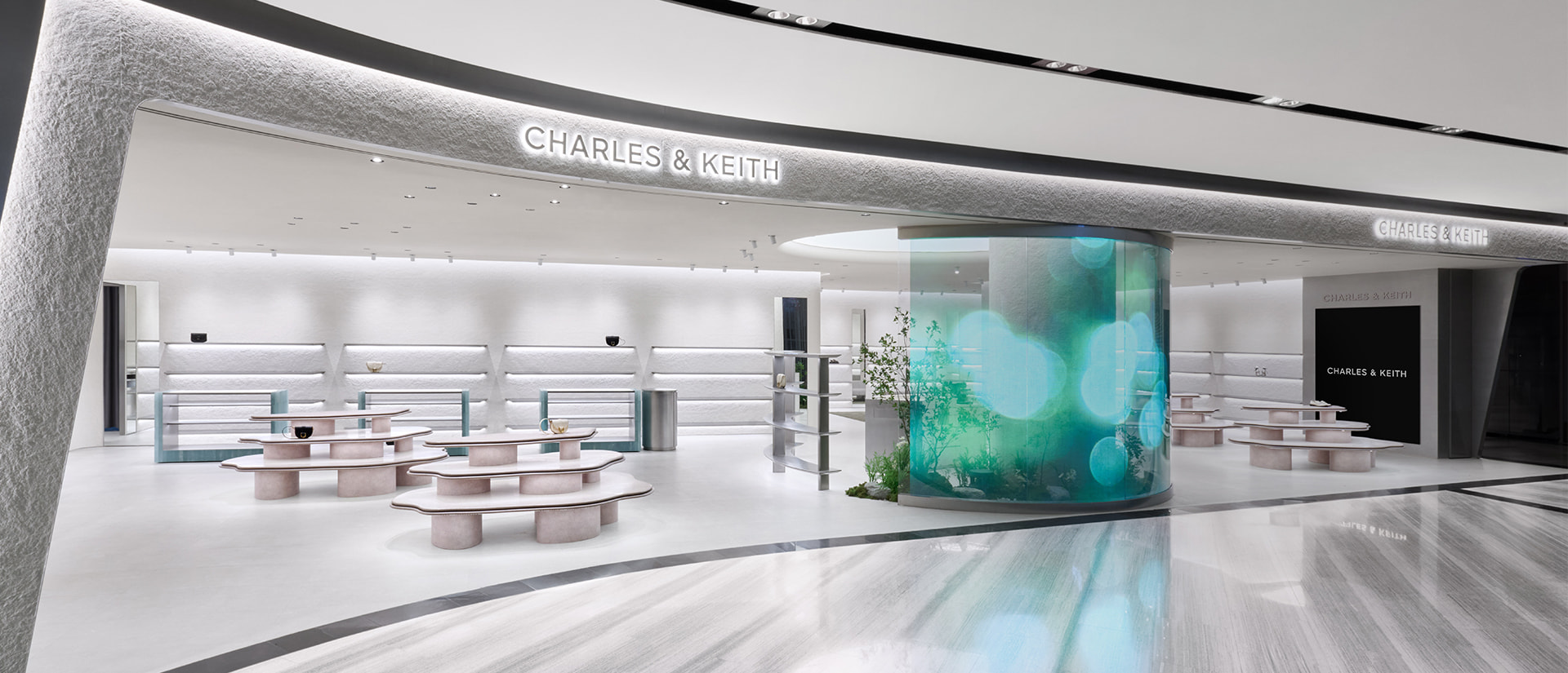 CHARLES & KEITH