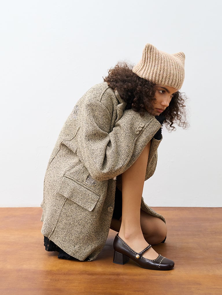 Women’s Hettie patent metallic-buckle block-heel Mary Janes in black – CHARLES & KEITH