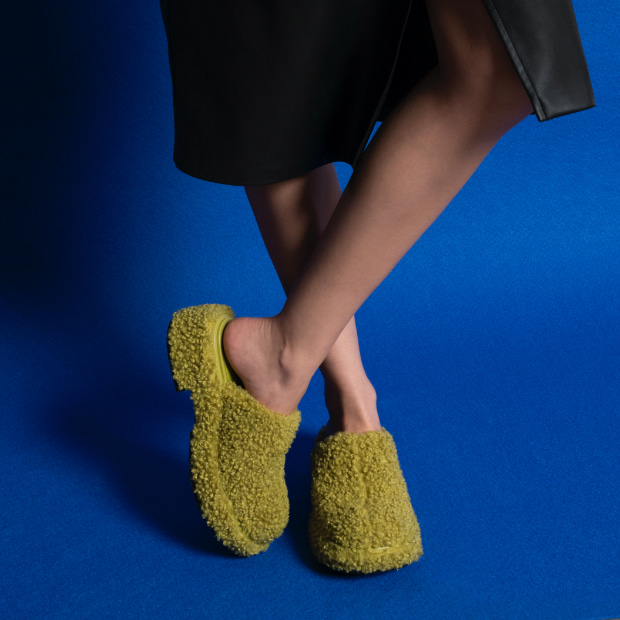 Women’s furry platform clogs in green - CHARLES & KEITH