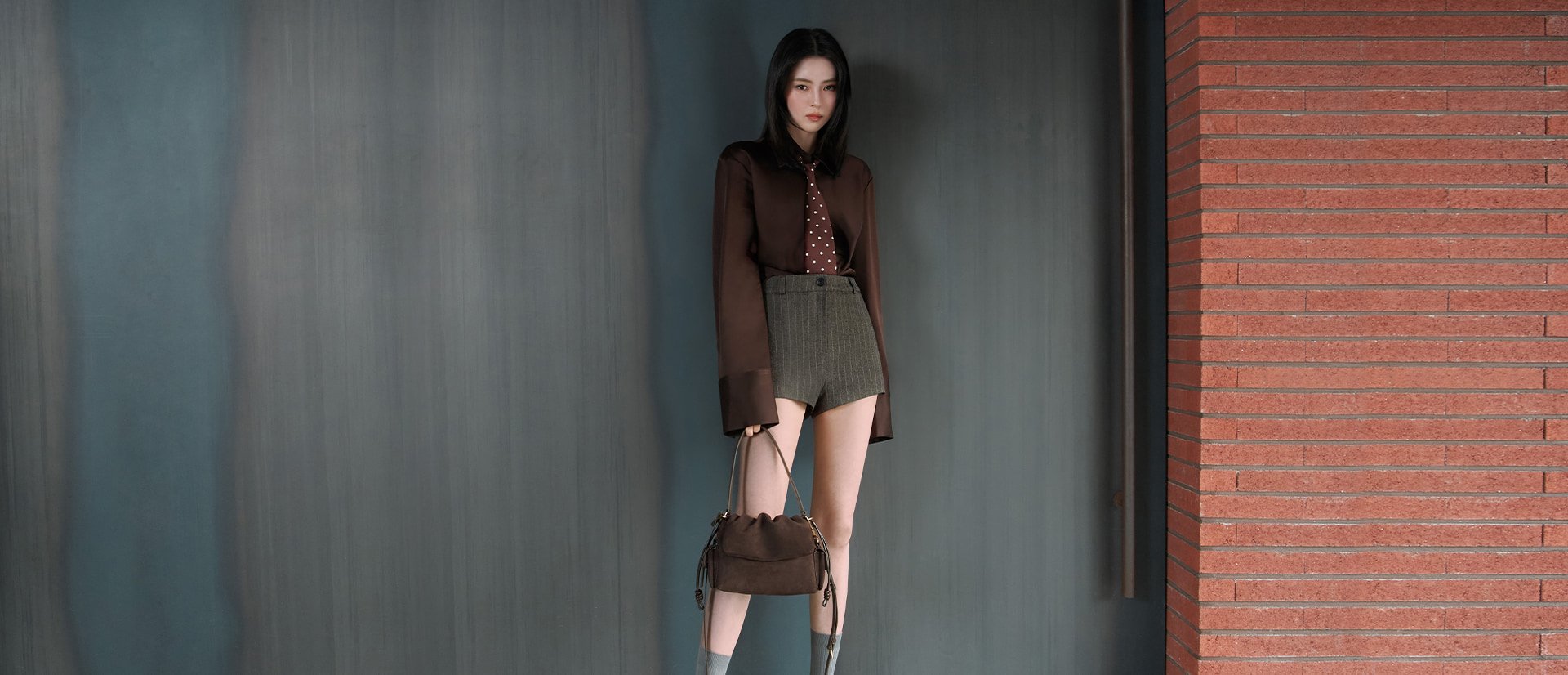 Women’s Khai recycled suede shoulder bag - CHARLES & KEITH
