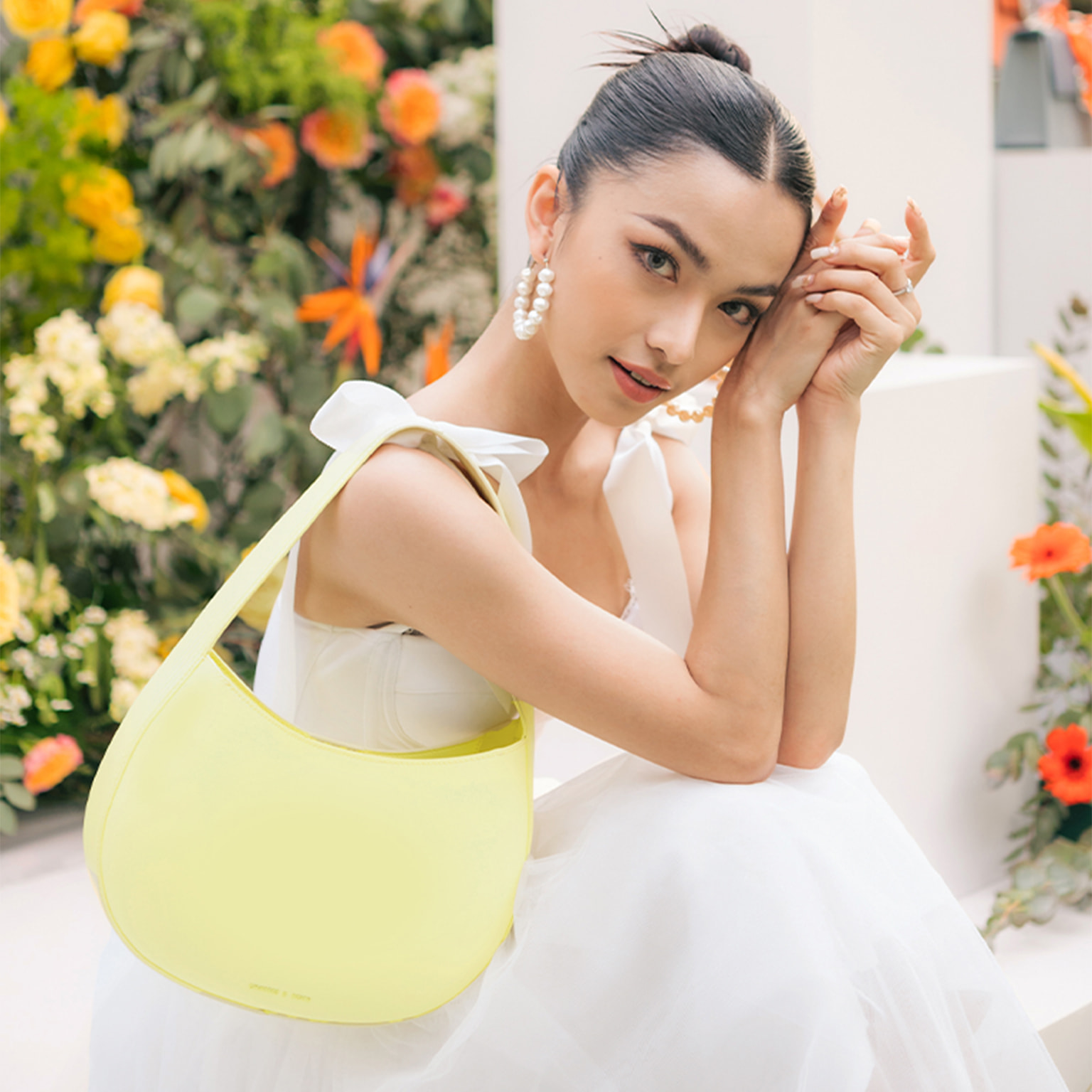 Women’s Coda top handle hobo bag, as seen on Daa Dao - CHARLES & KEITH