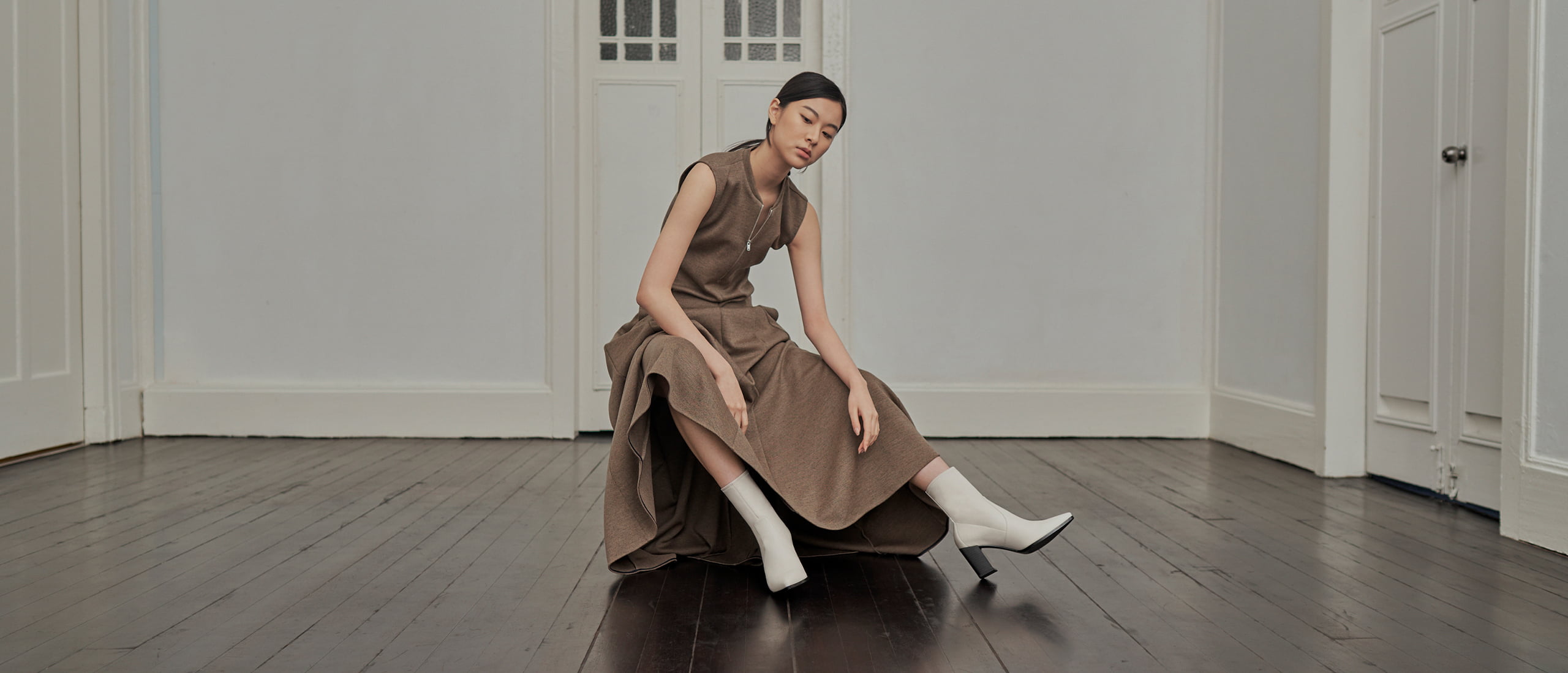 Women’s stacked heel ankle boots in chalk – CHARLES & KEITH