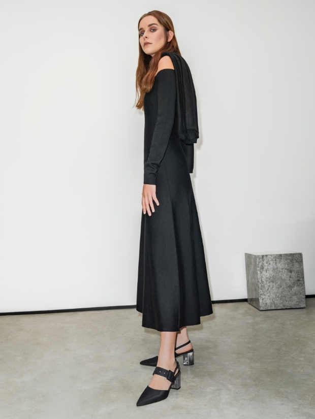 - CHARLES & KEITH