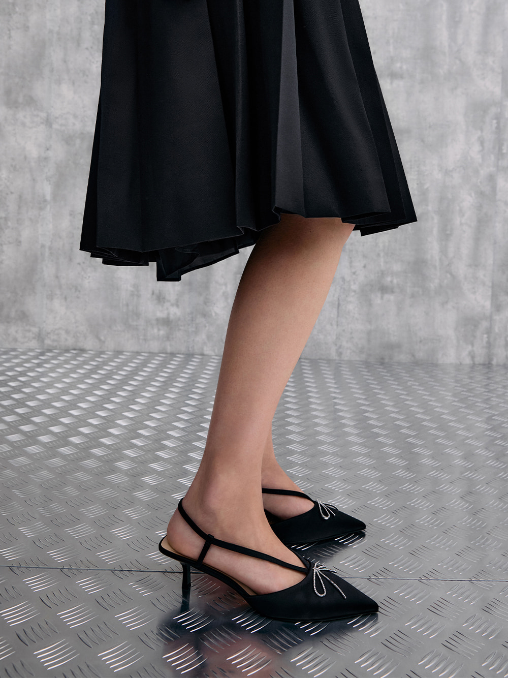 Women’s Recycled Polyester Crystal-Bow Kitten-Heel slingback pumps in black textured - CHARLES & KEITH