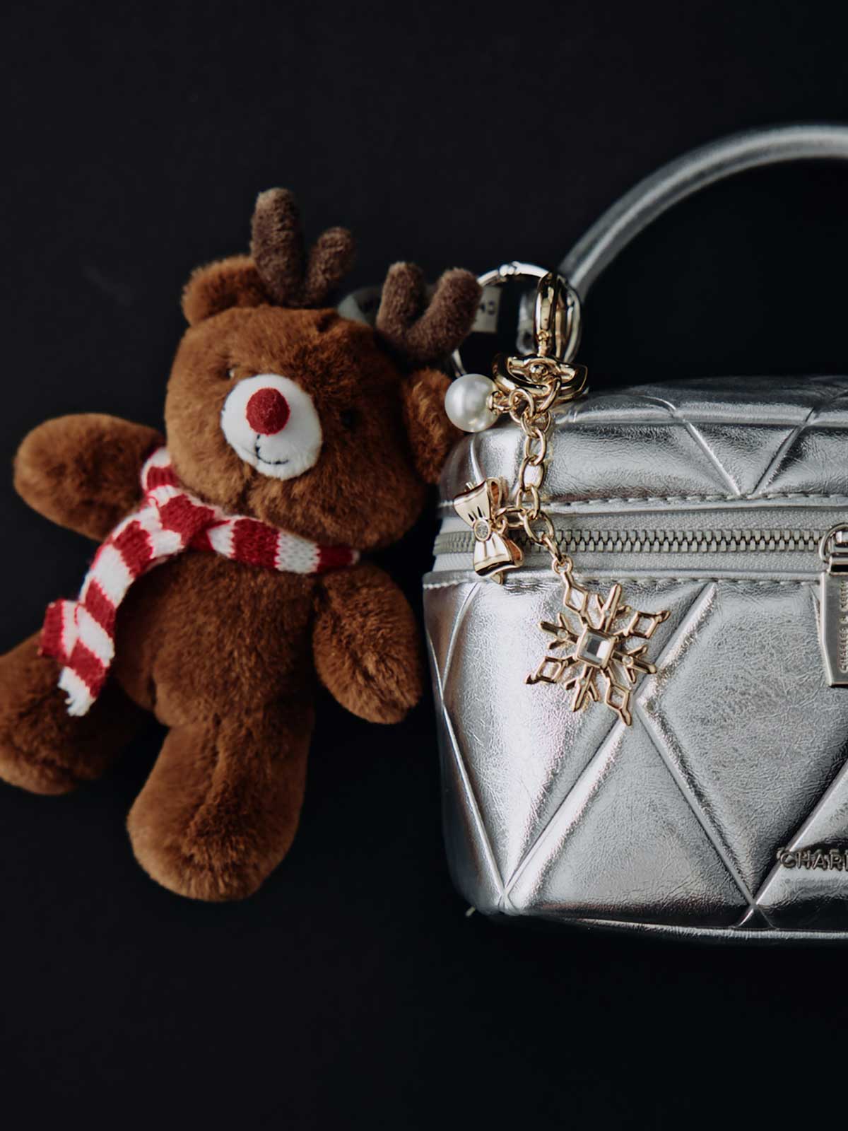 Burgundy Janie Quilted Card Holder - CHARLES & KEITH