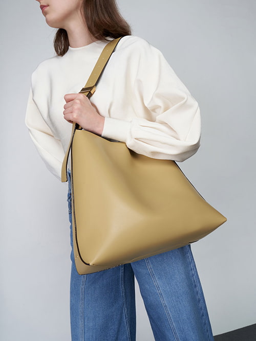 SHOULDER BAGS