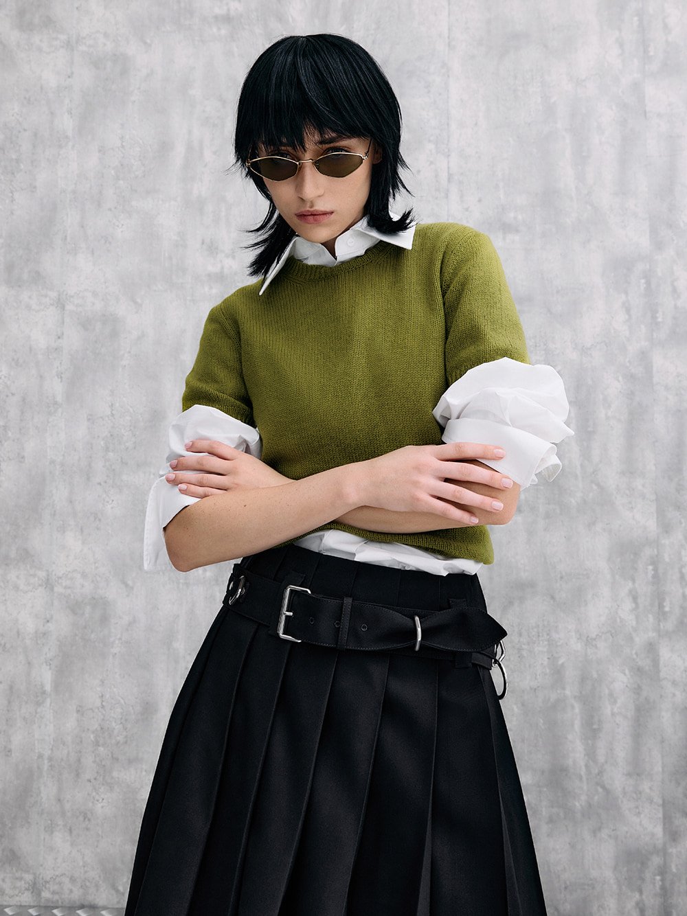 Womens’ Jax metal-frame geometric sunglasses in gold - CHARLES & KEITH