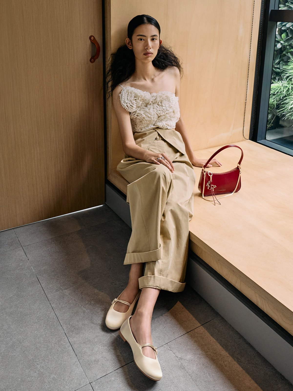 Silver Arwen Metallic Quilted Top Handle Vanity Bag - CHARLES & KEITH