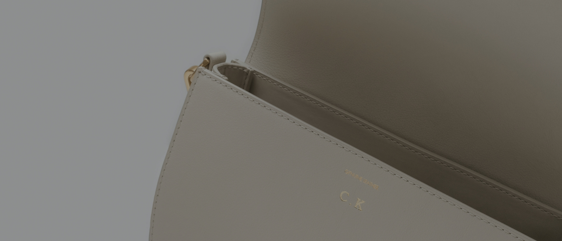CHARLES & KEITH