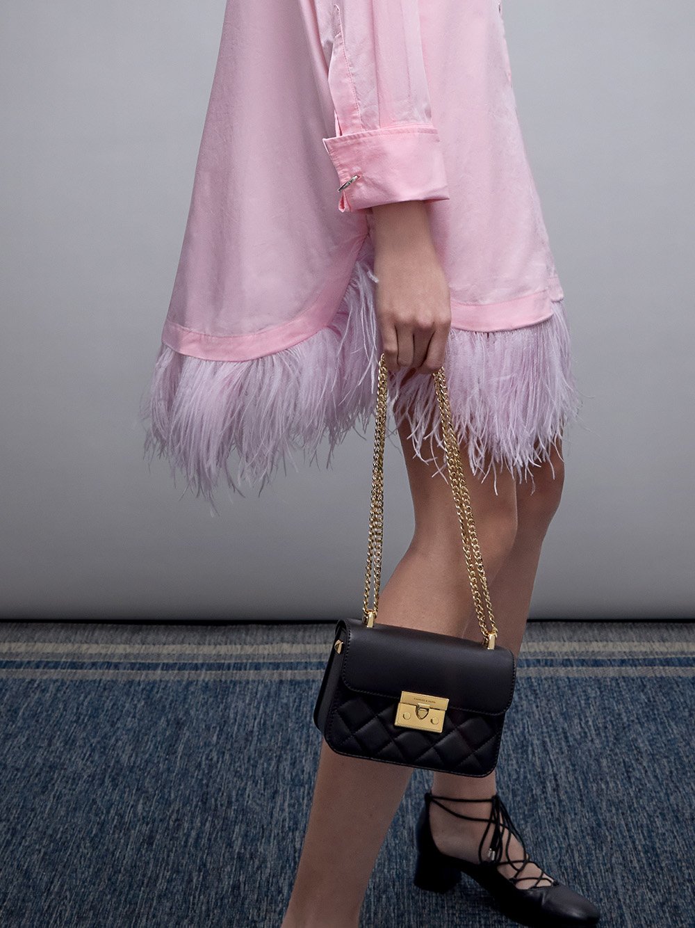 Women’s Alva quilted chain-handle bag in black - CHARLES & KEITH