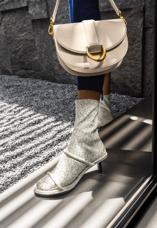 - CHARLES & KEITH