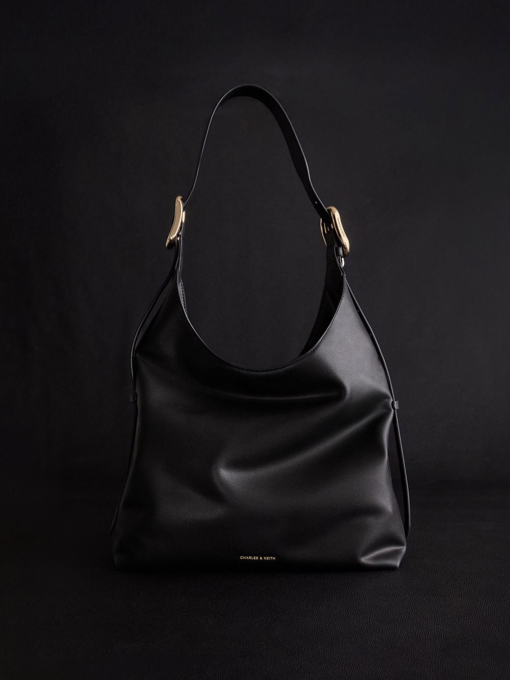 SHOULDER BAGS