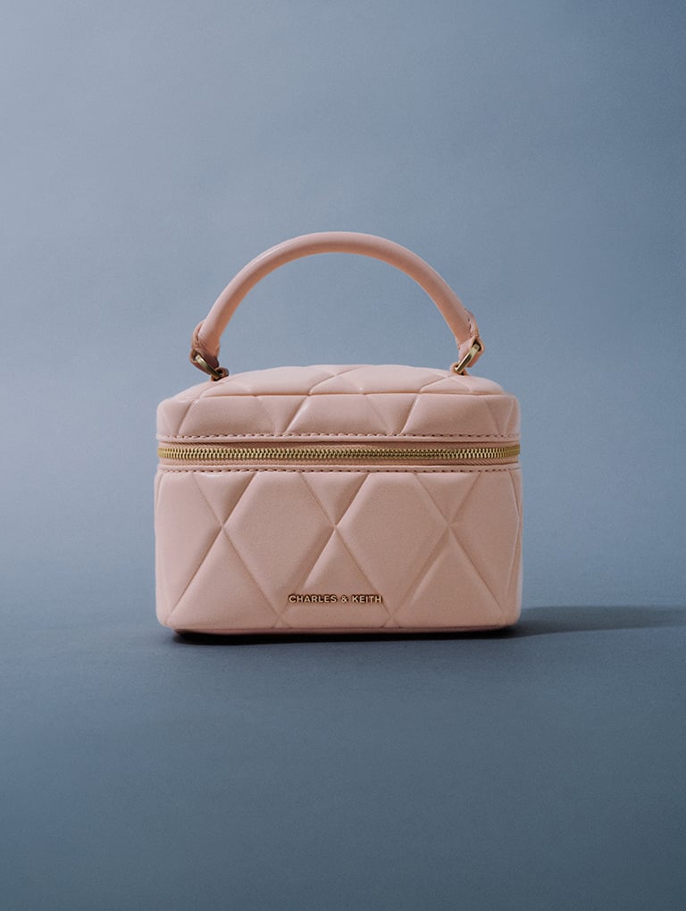 - CHARLES & KEITH