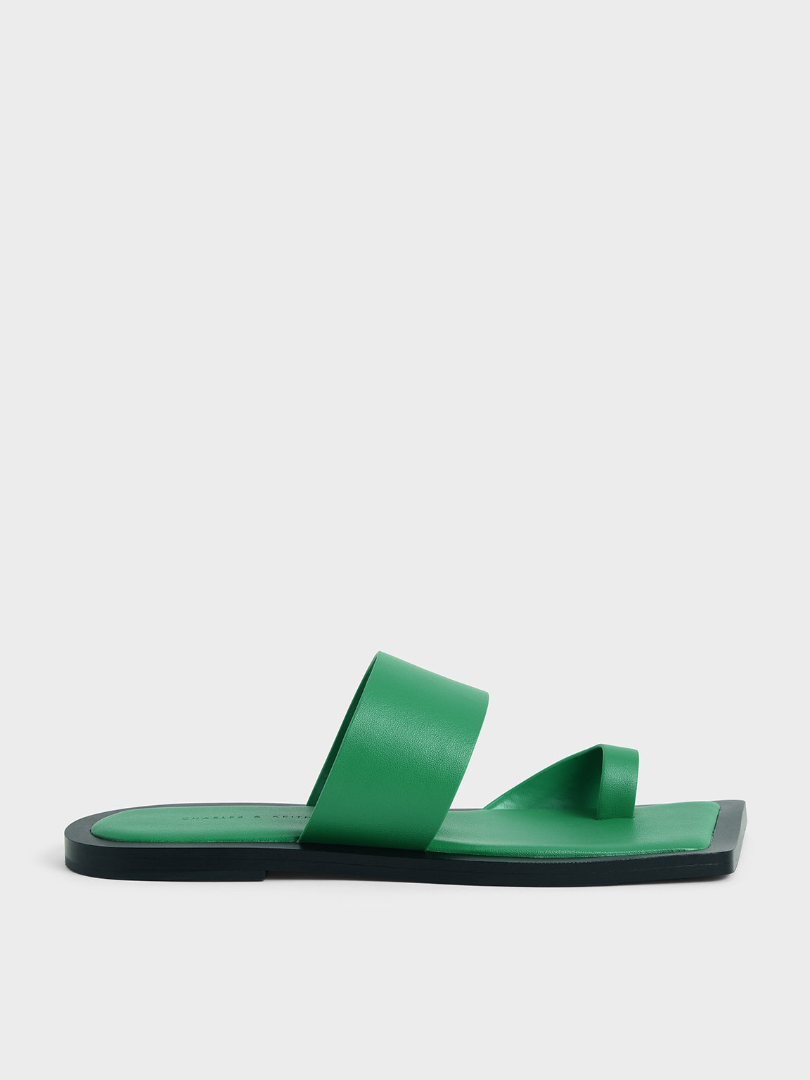 

Toe Loop Slide Sandals, Green