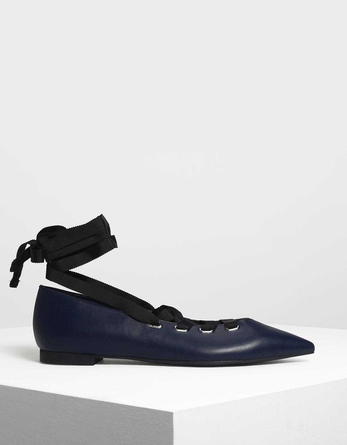 

Laced Up Pointed Flats, Dark blue