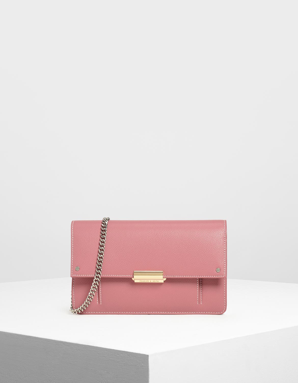

Chain Wallet, Pink