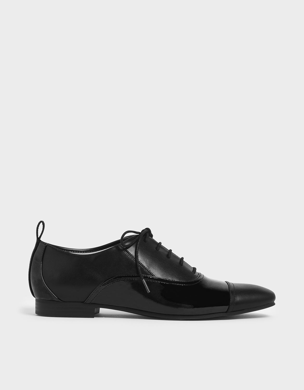 

Wrinkled Patent Mesh Oxford Shoes, Black