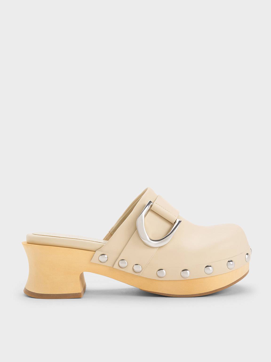 Charles & Keith Gabine Studded Clogs In Chalk