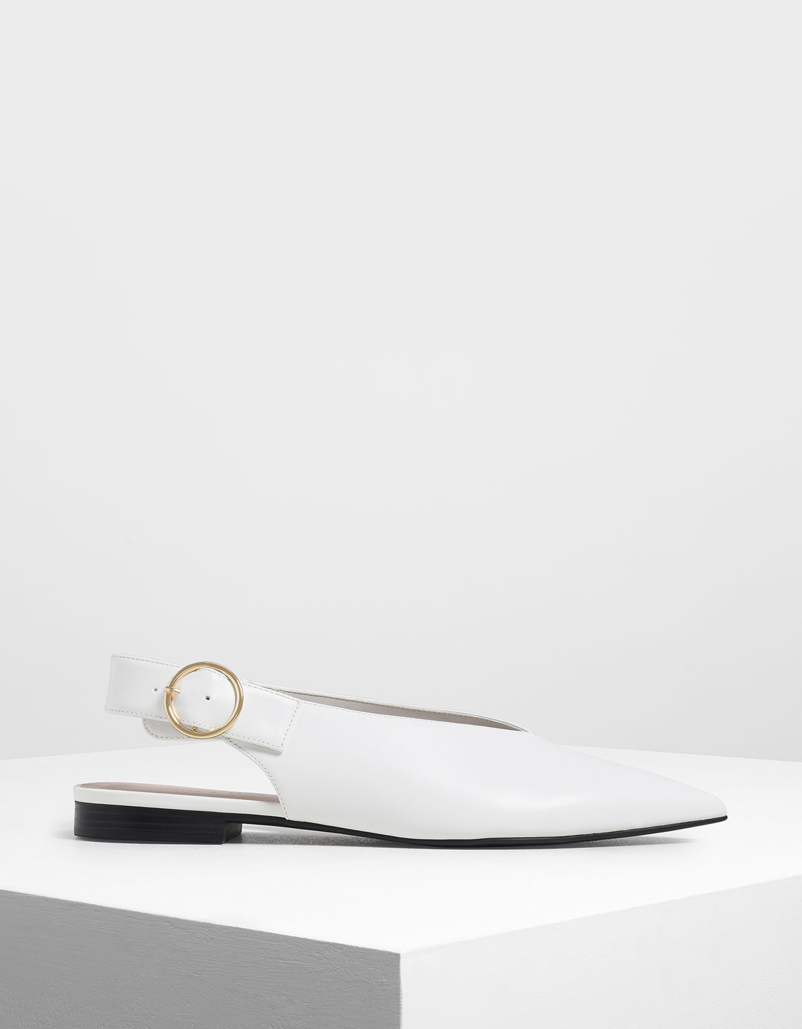 

V-Cut Slingback Flats, White