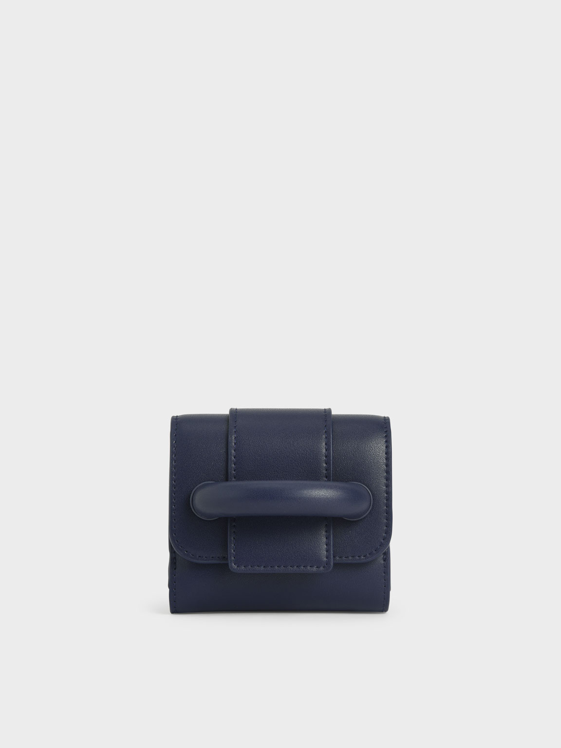 

Chain Handle Short Wallet, Navy
