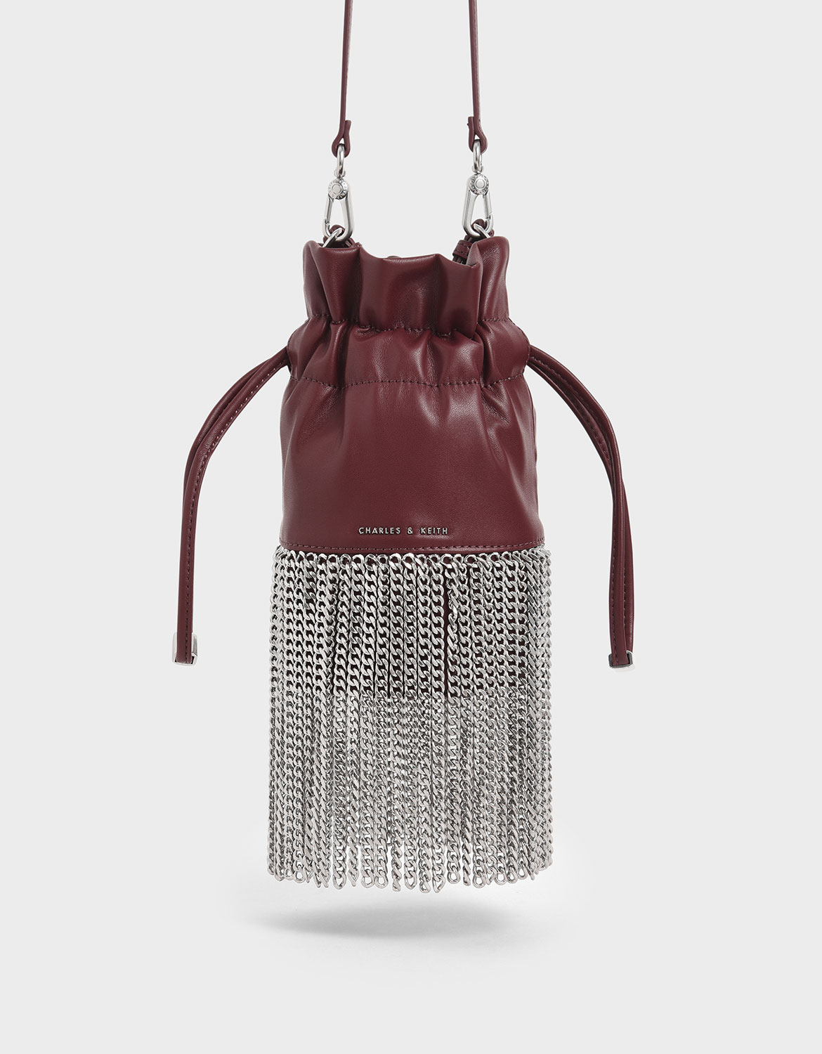 

Chain Fringe Drawstring Bucket Bag, Burgundy